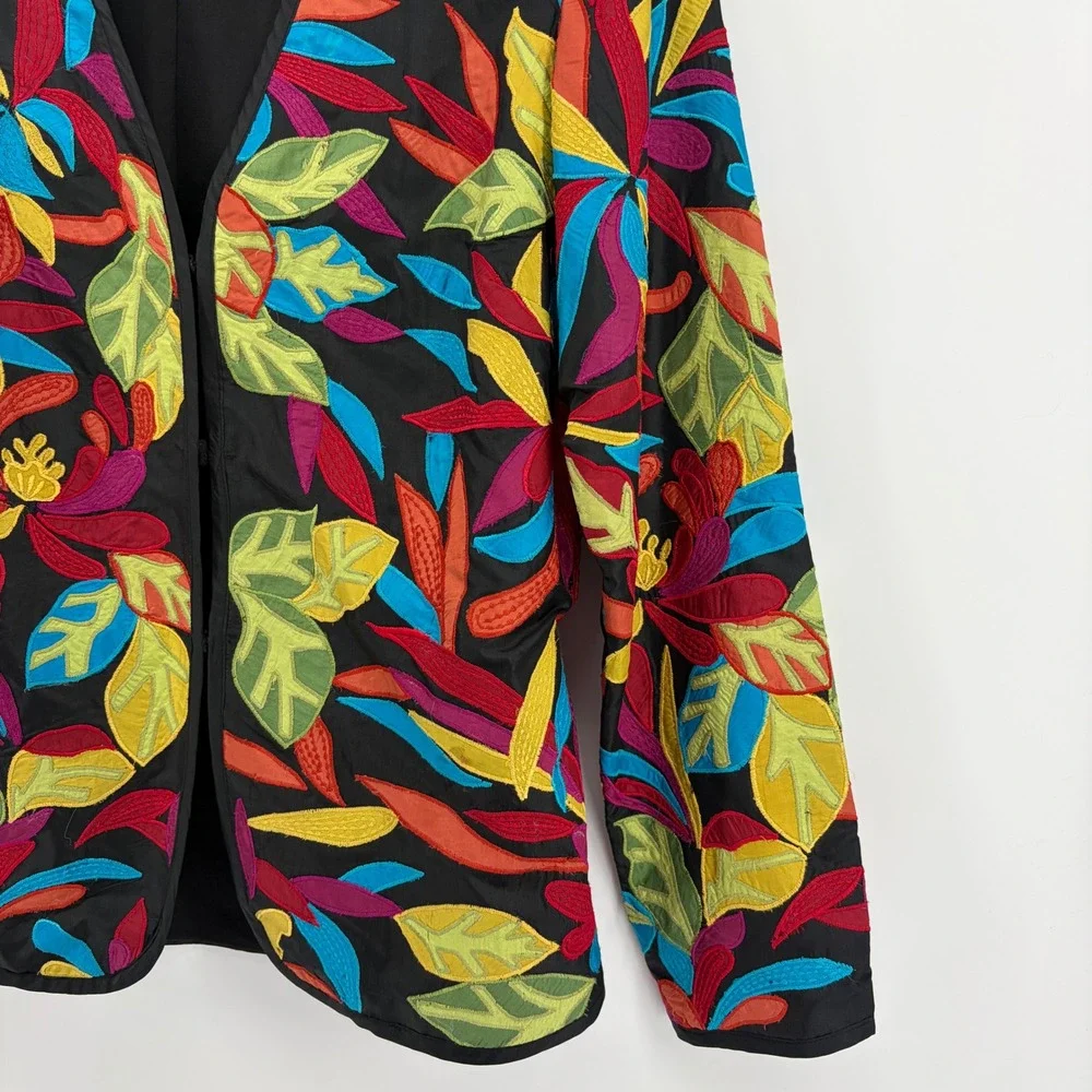 Chicos Silk Embroidered Floral Applique Jacket Black Multicolor SZ 0 /‎ US Small